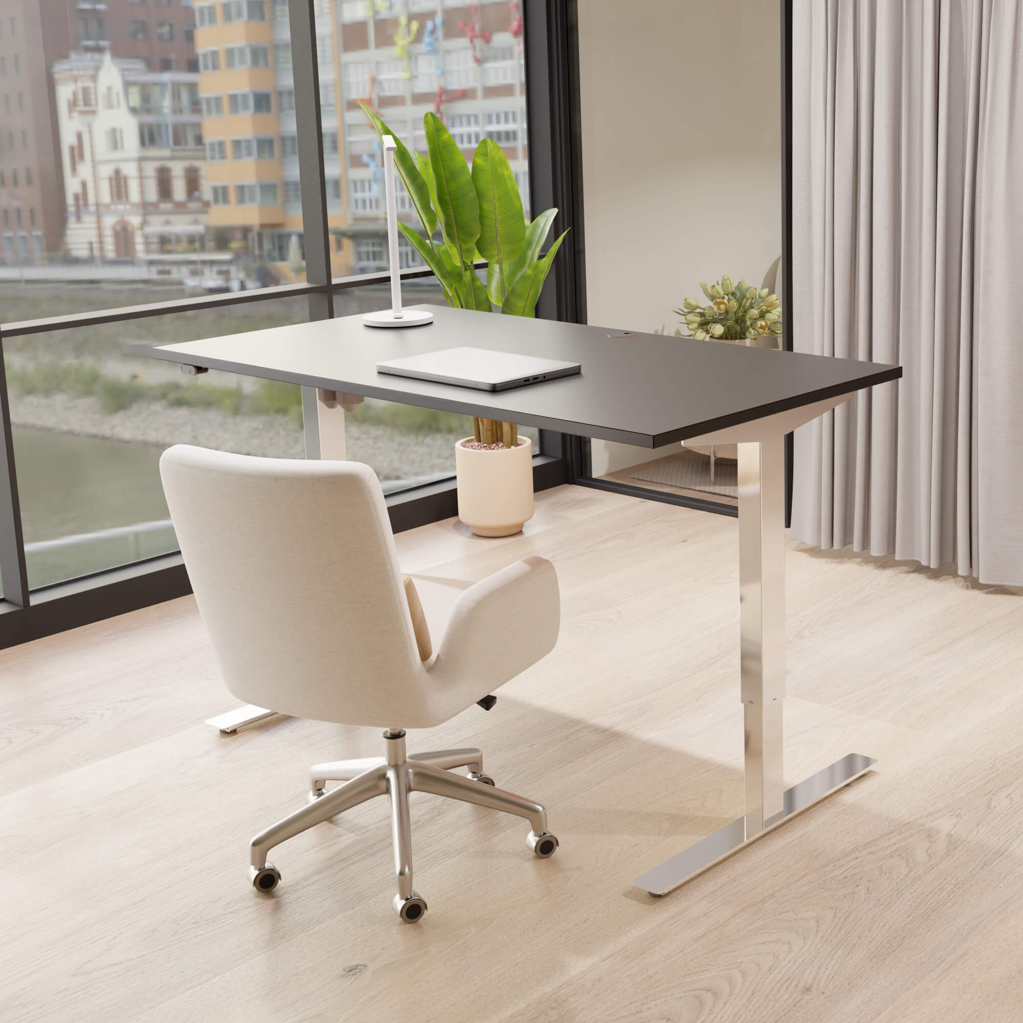 Electric Adjustable Desk | 160x80 cm | Black  with chrome frame
